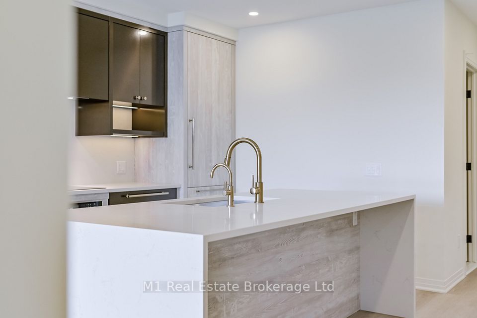 6523 Wellington 7 Road 402