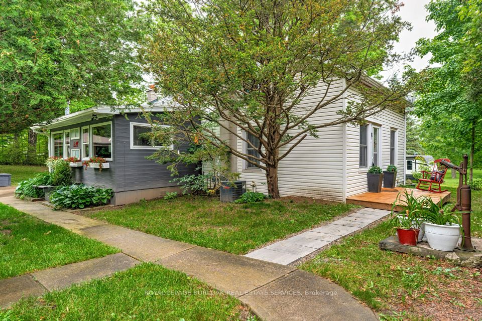401 Lynden