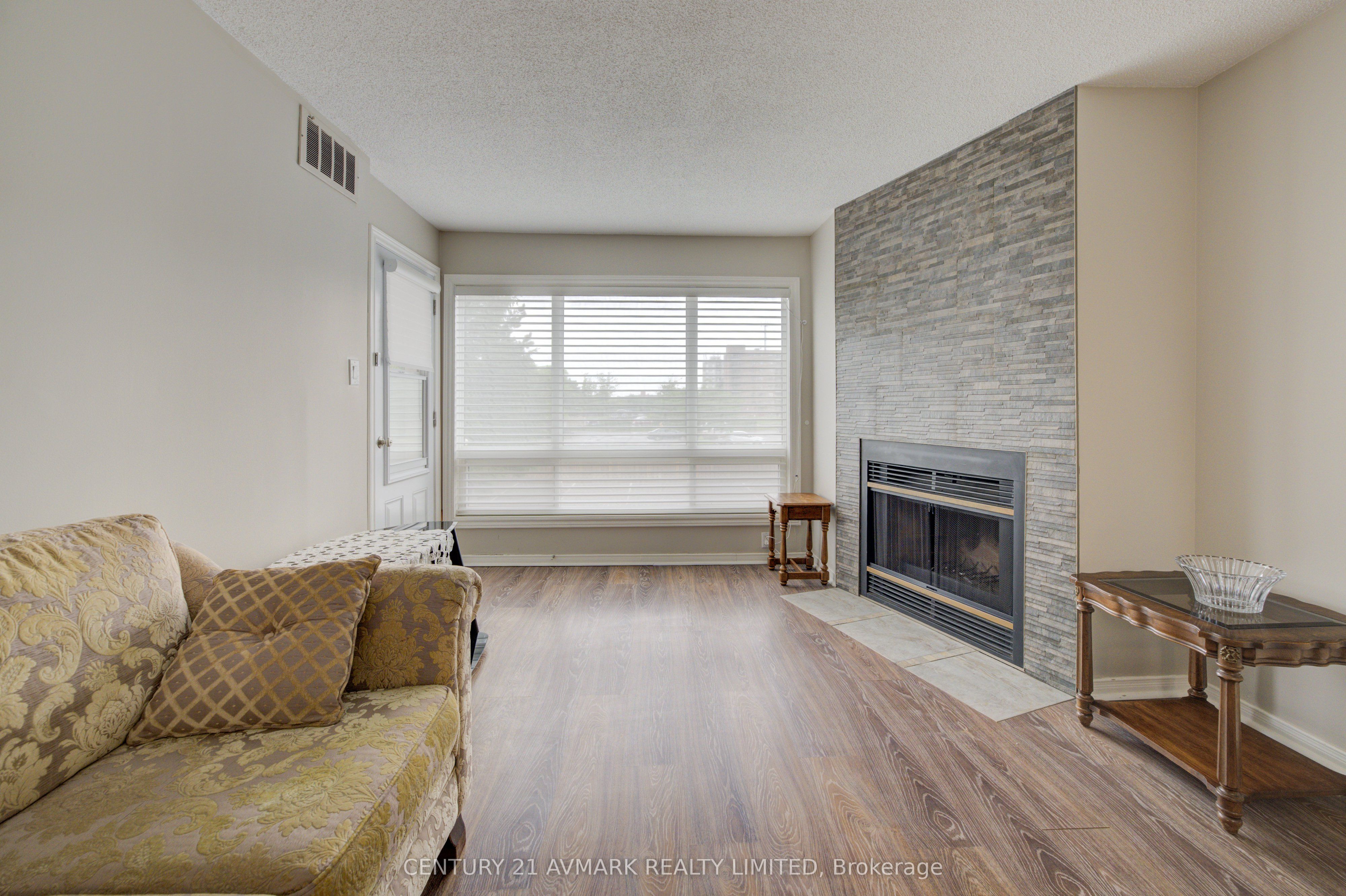 78 Roehampton Avenue, #205