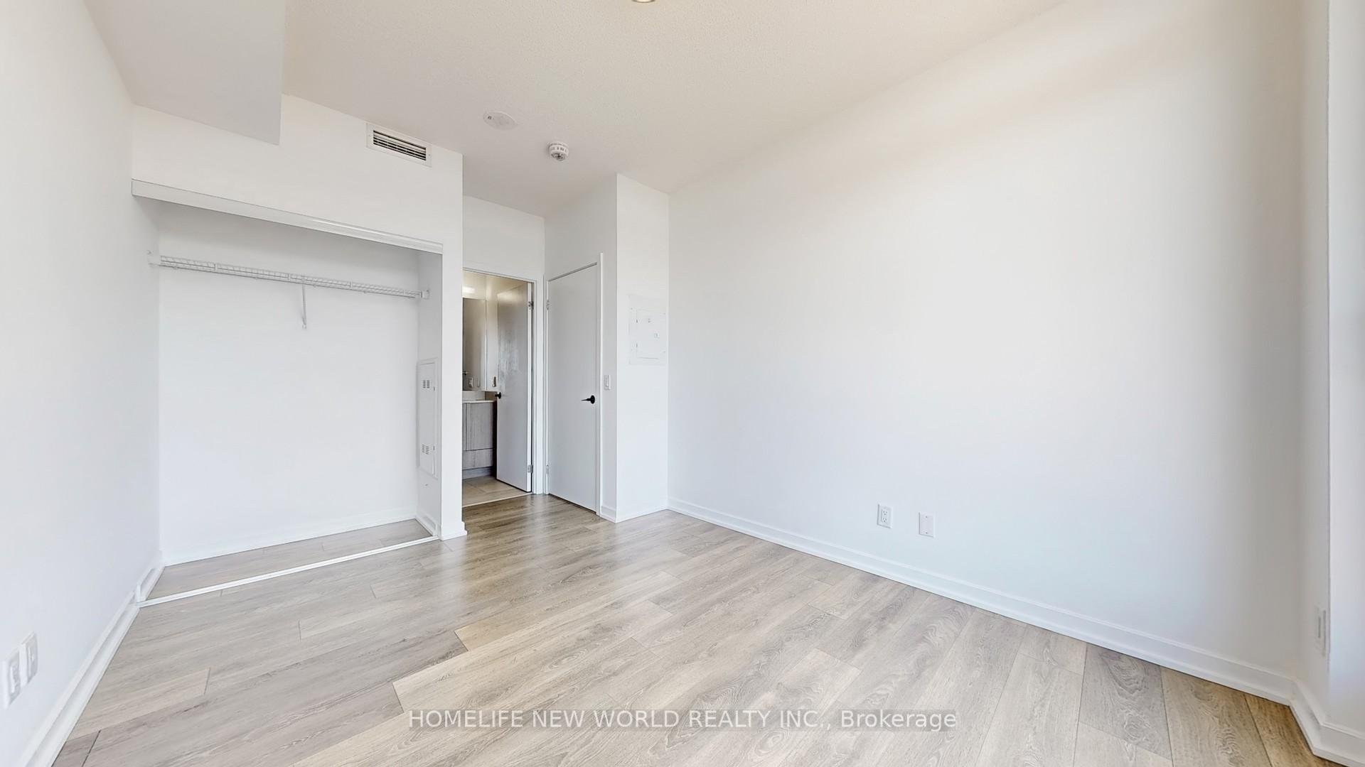 3 Bedrooms Condo at 32 Forest Manor, Toronto For sale