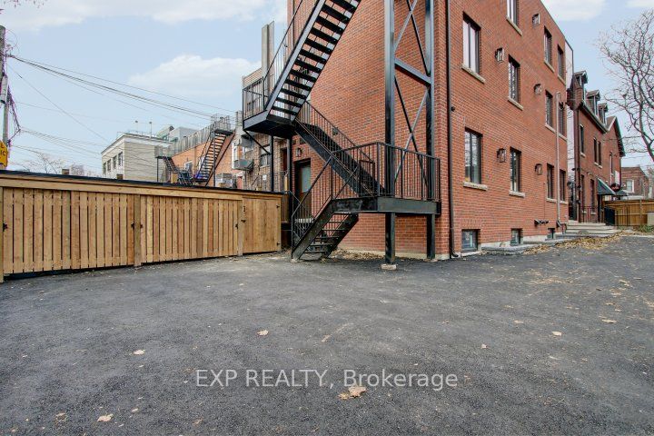 468 Ontario Street, #Unit 2