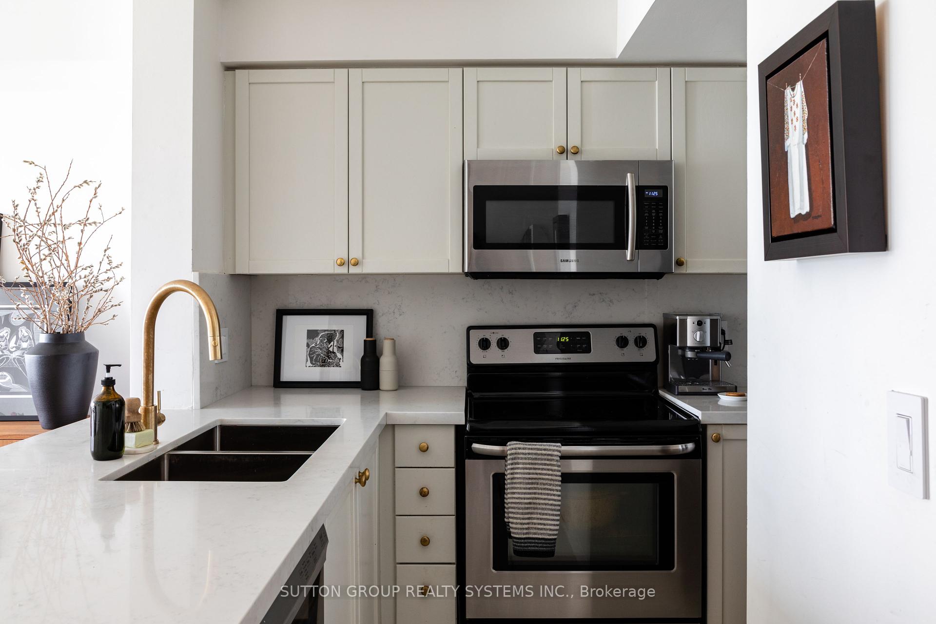1 Bedroom Condo at 11 Michael Power, Toronto For sale