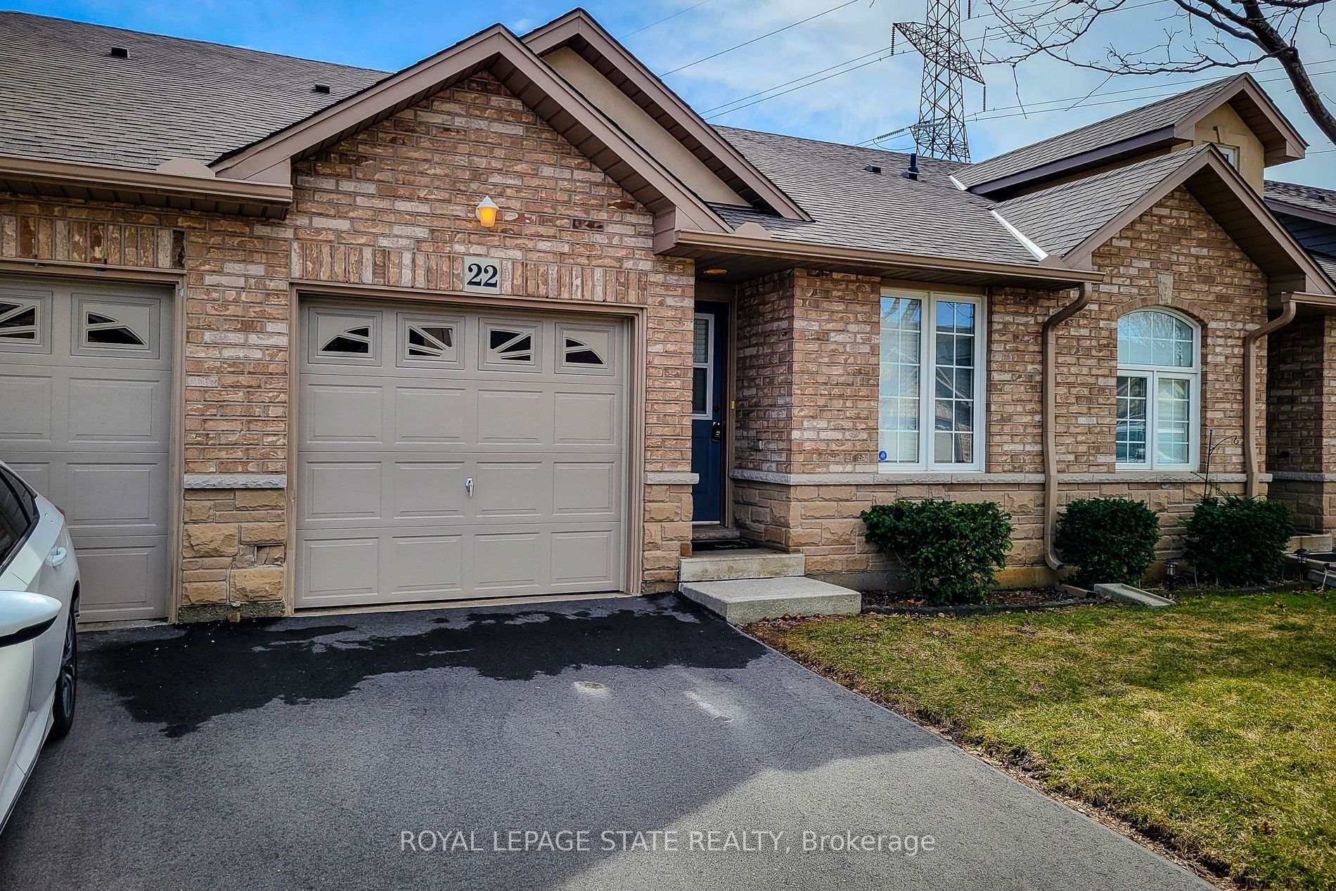 2 Bedrooms Condo at 751 Rymal, Hamilton For sale
