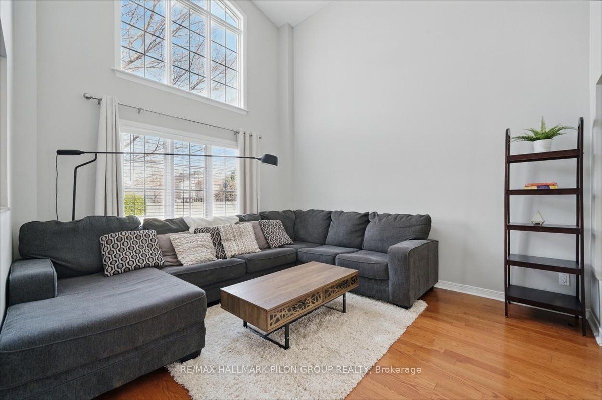 10 Maybrook Place