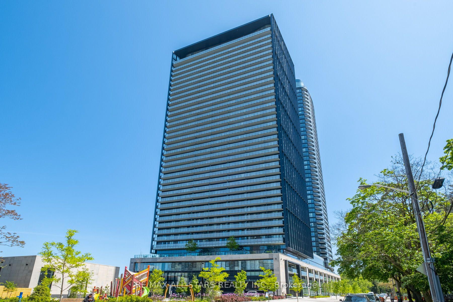 3 Bedrooms Condo at 575 Bloor, Toronto For sale