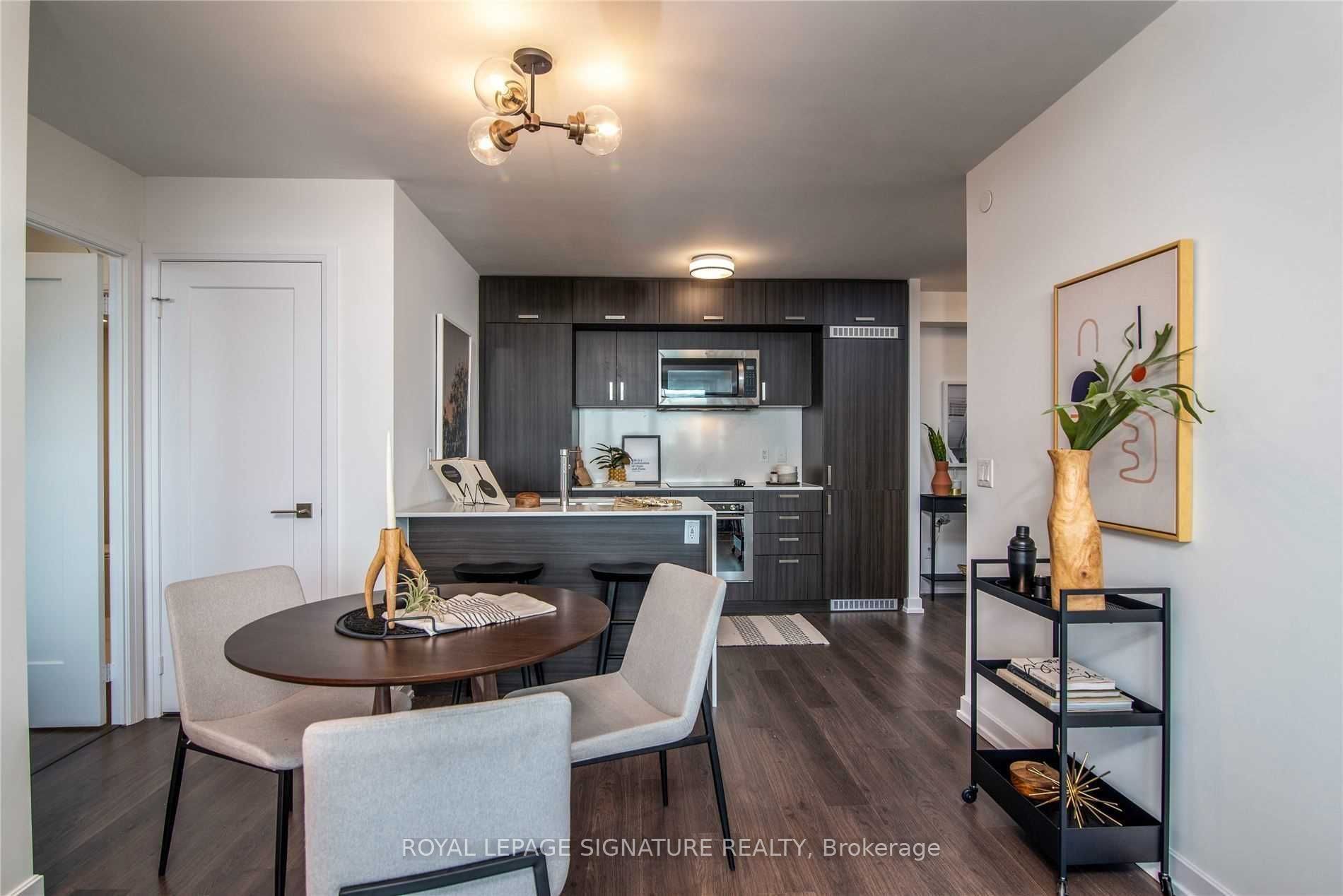 18 Erskine Avenue, #3307
