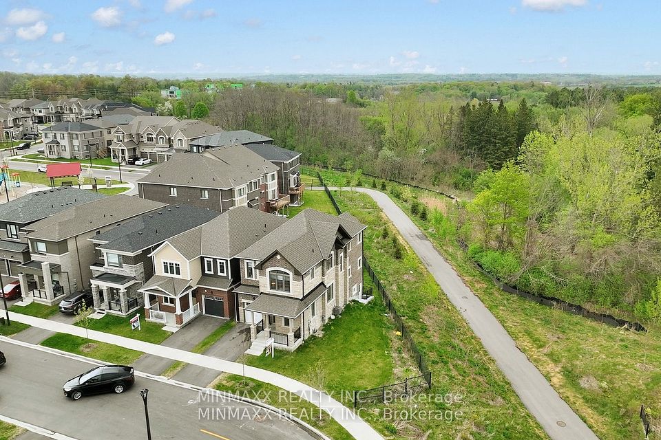 3050 Hollyberry