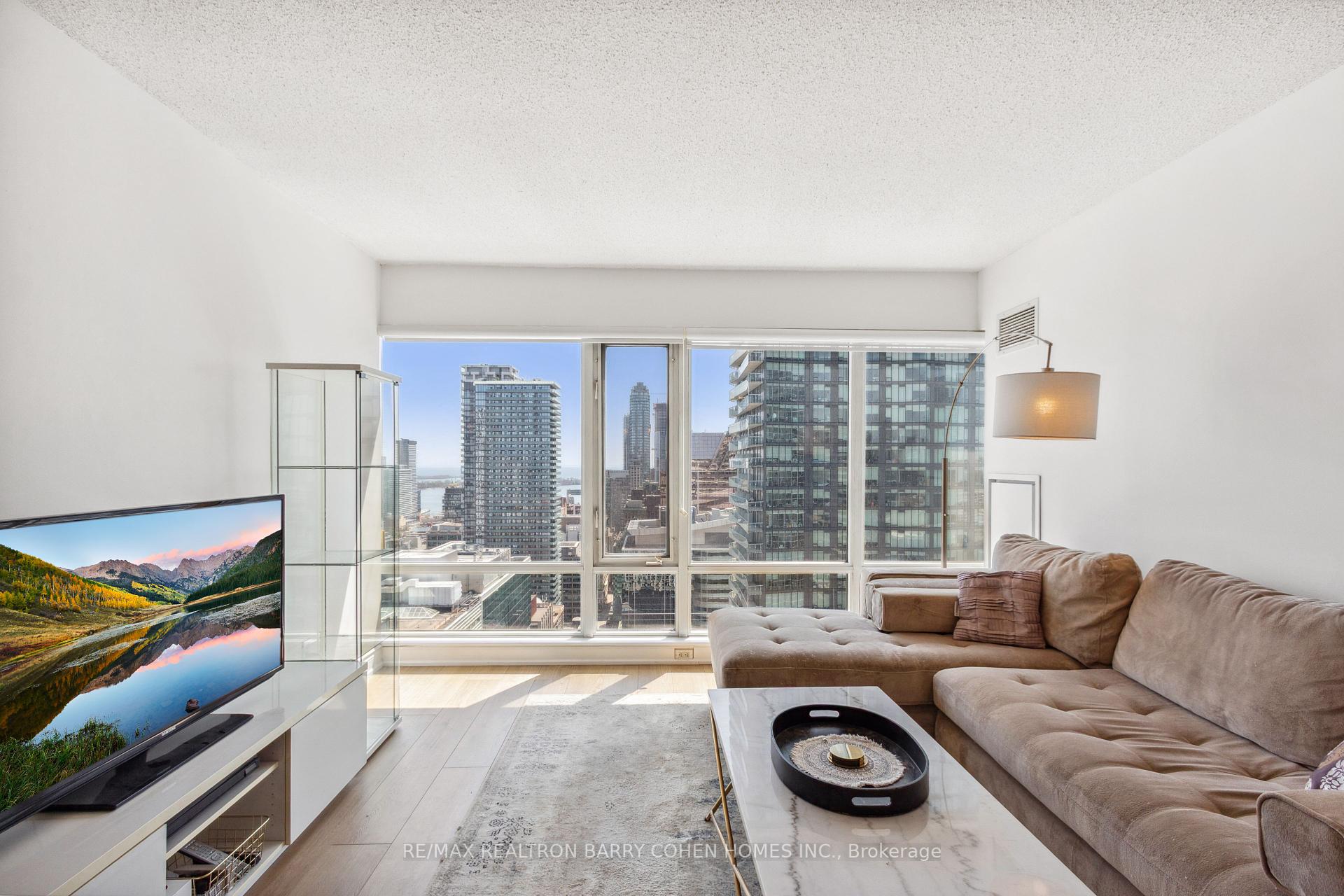 1 Bedroom Condo at 210 Victoria, Toronto For sale