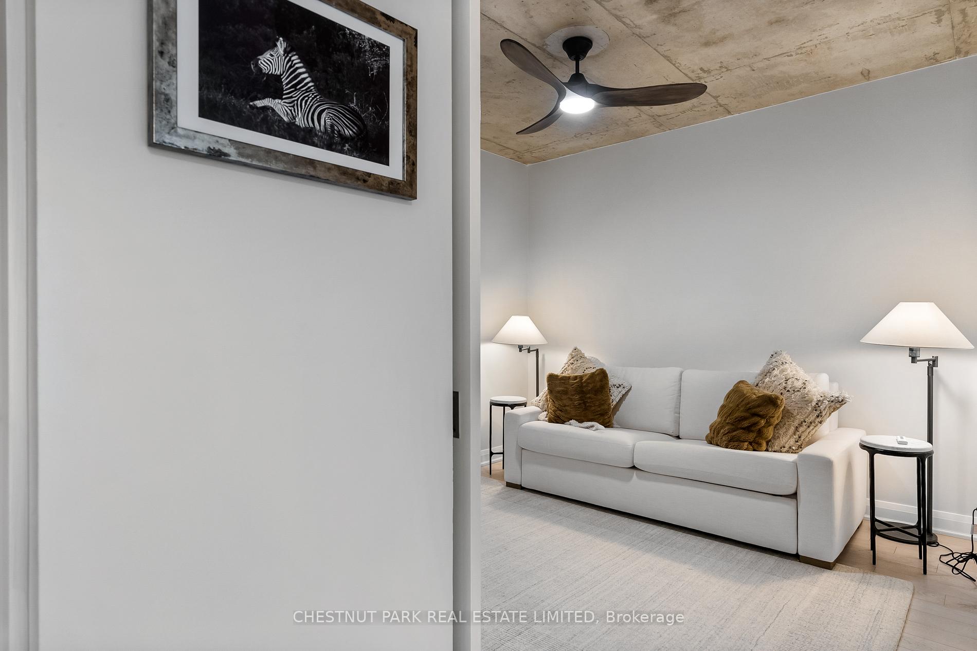 2 Bedrooms Condo at 285 Mutual, Toronto For sale