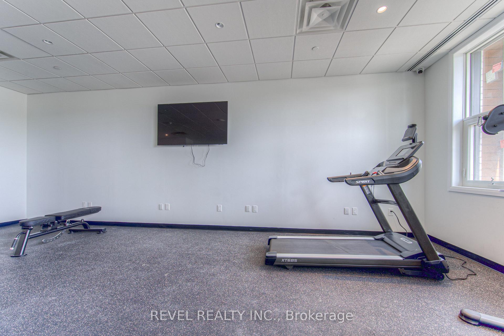 1 Bedroom Condo at 1936 Rymal, Hamilton For sale