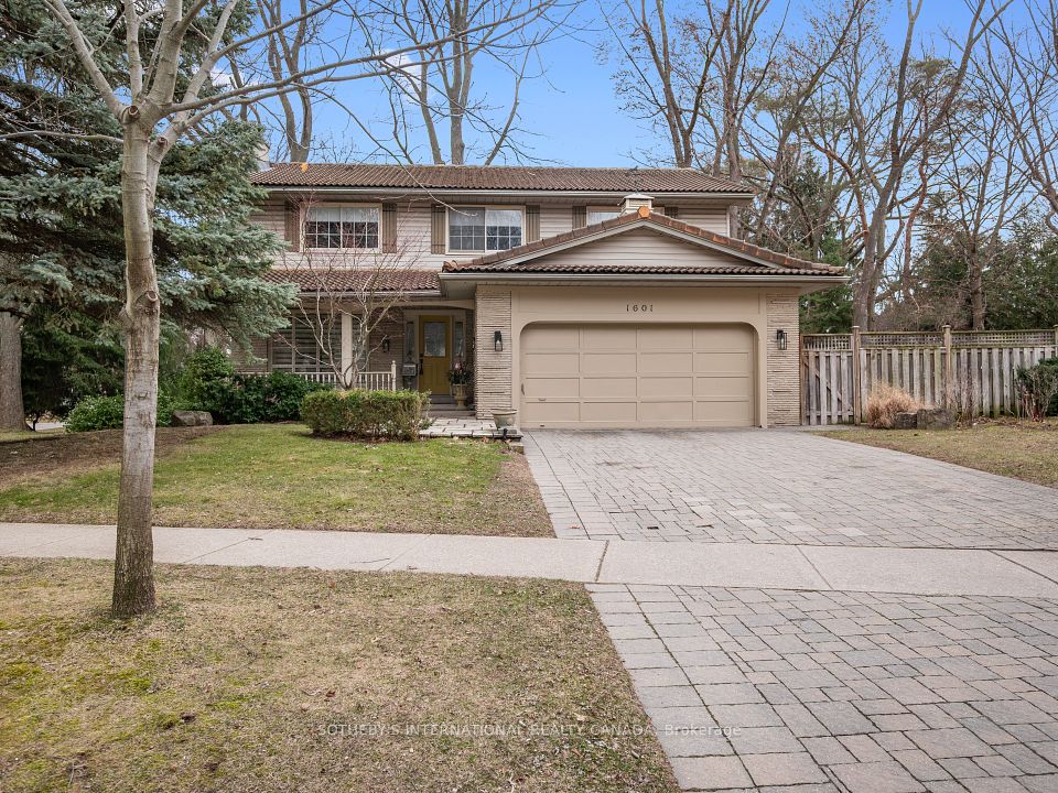 1601 Calumet