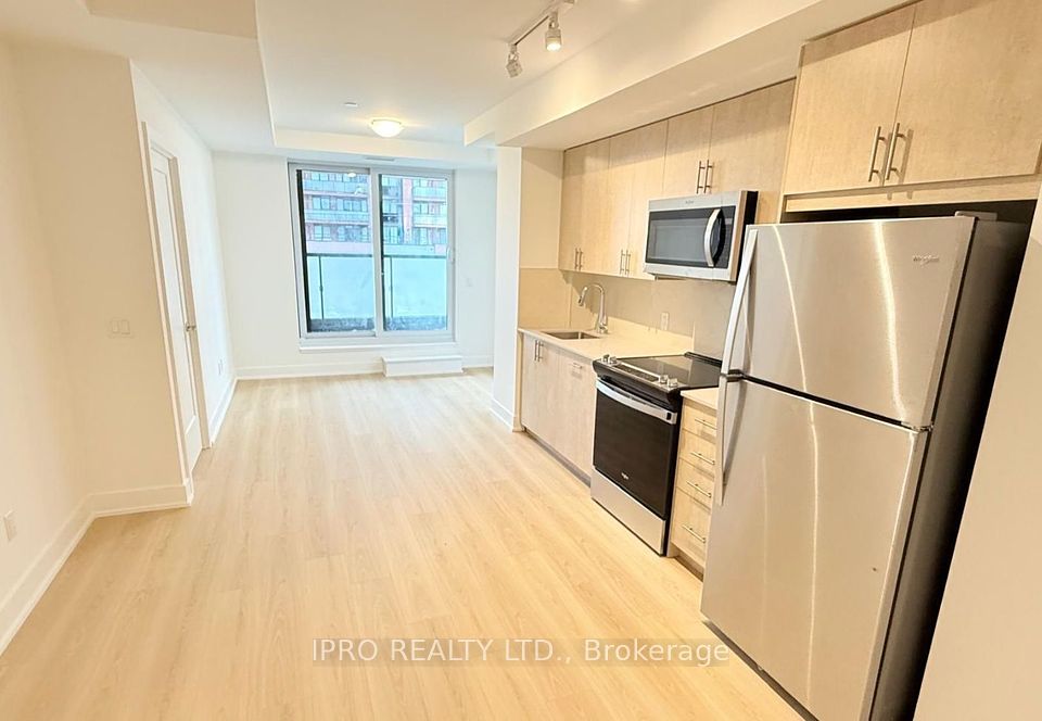 2550 Simcoe St North
