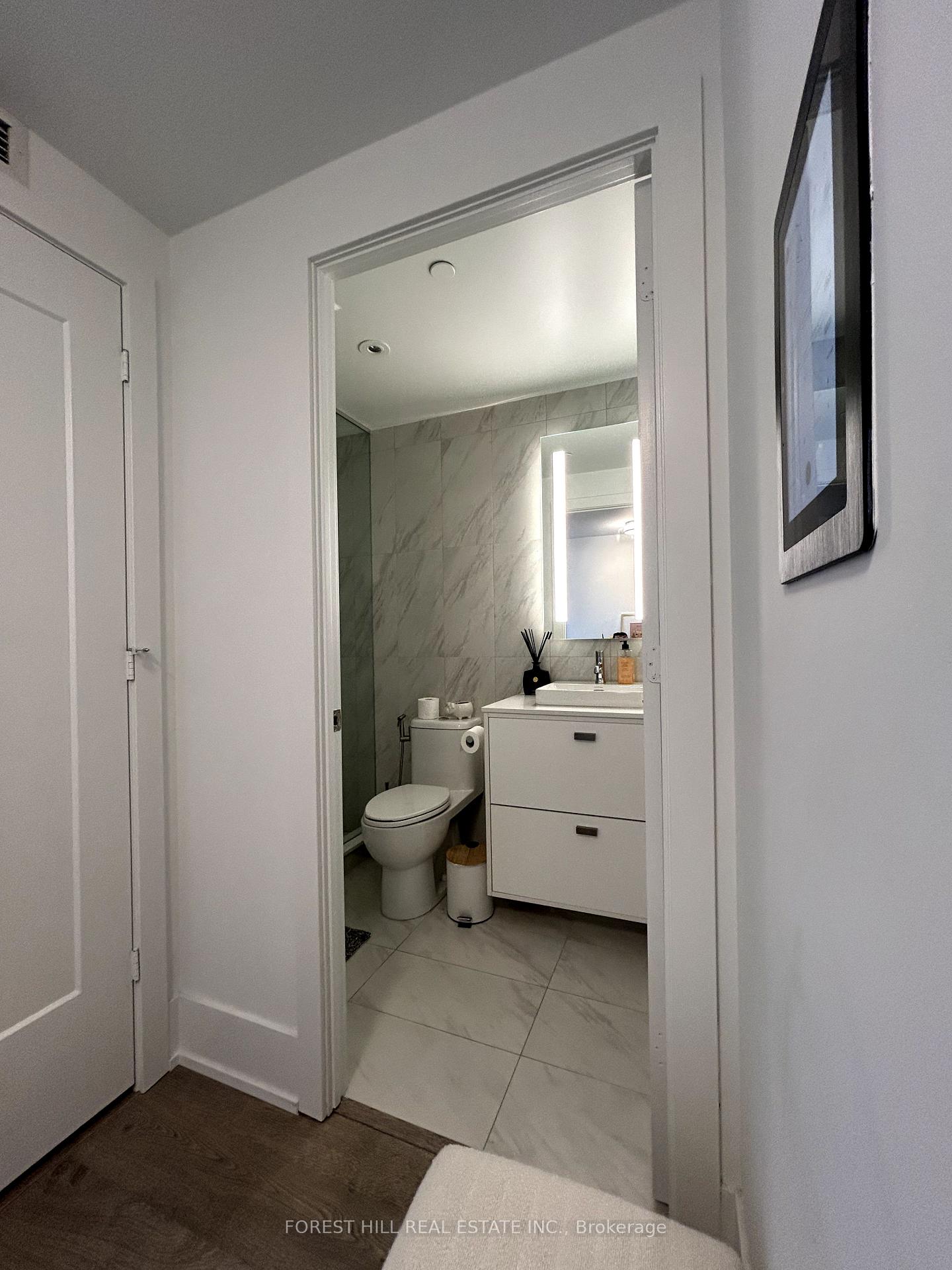 2 Bedrooms Condo at 480 Front,  Toronto For sale