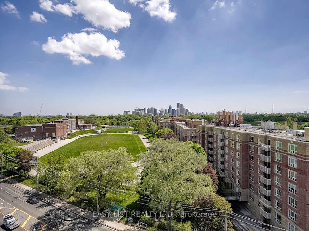 3 Bedrooms Condo at 250 Lawrence, Toronto For sale