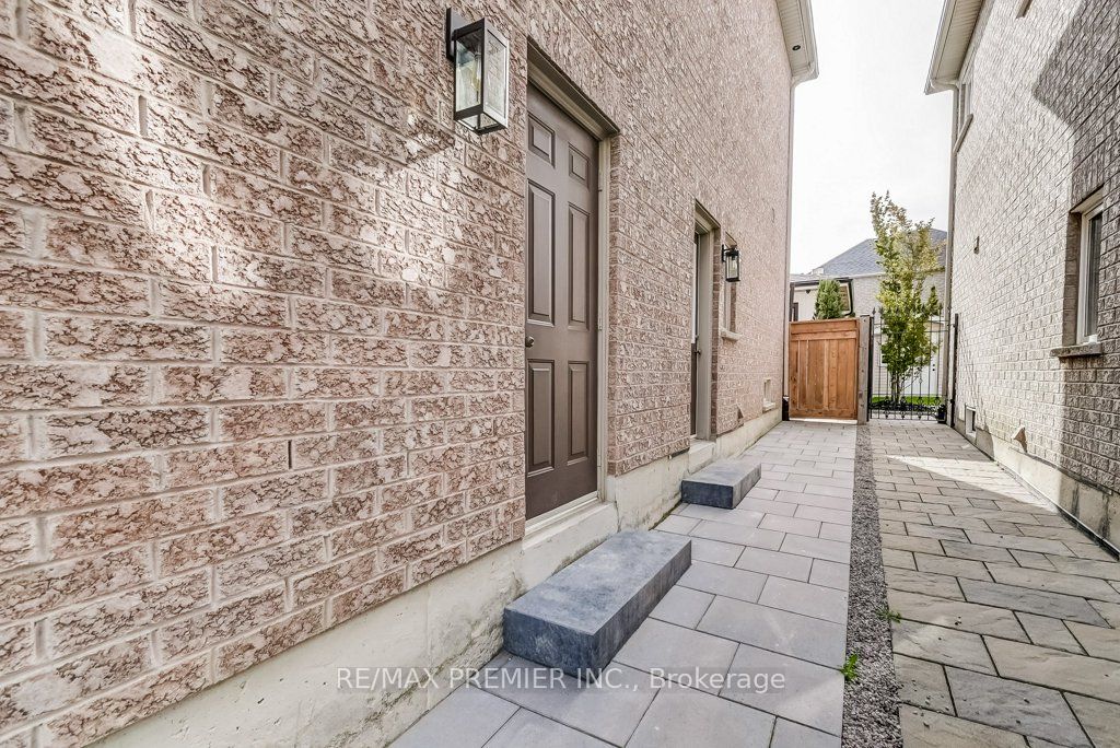 50 Basilica Drive