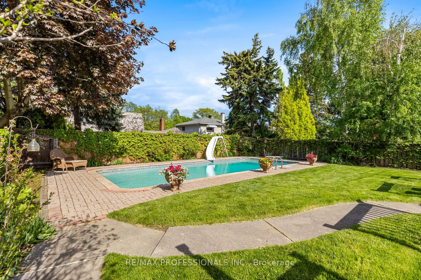 15 Warrender Avenue