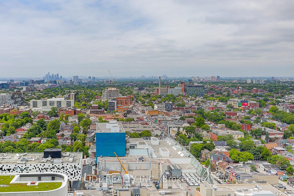 2 Bedrooms Condo at 426 University, Toronto For sale