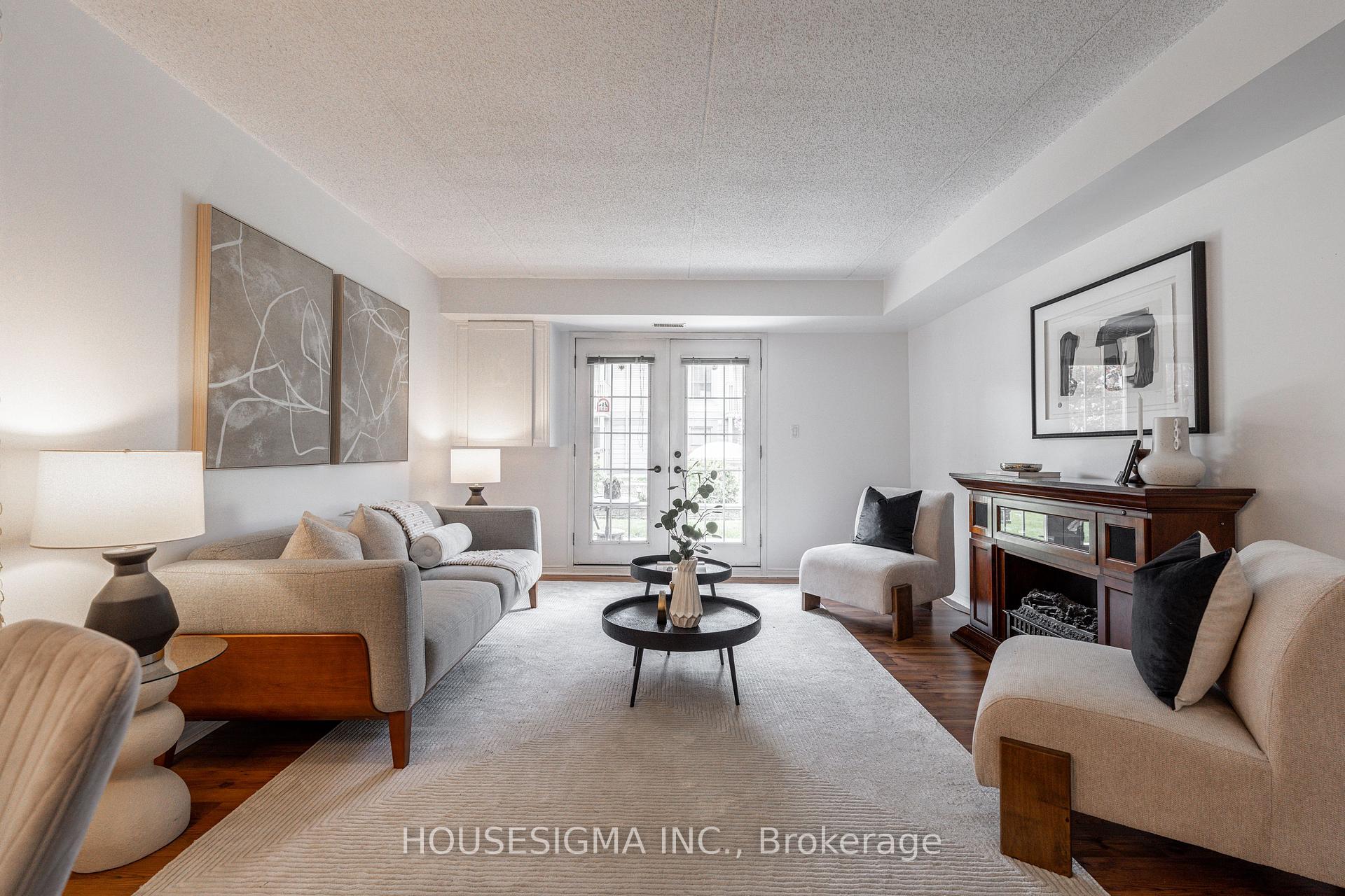 2 Bedrooms Condo at 2010 Cleaver, Burlington For sale