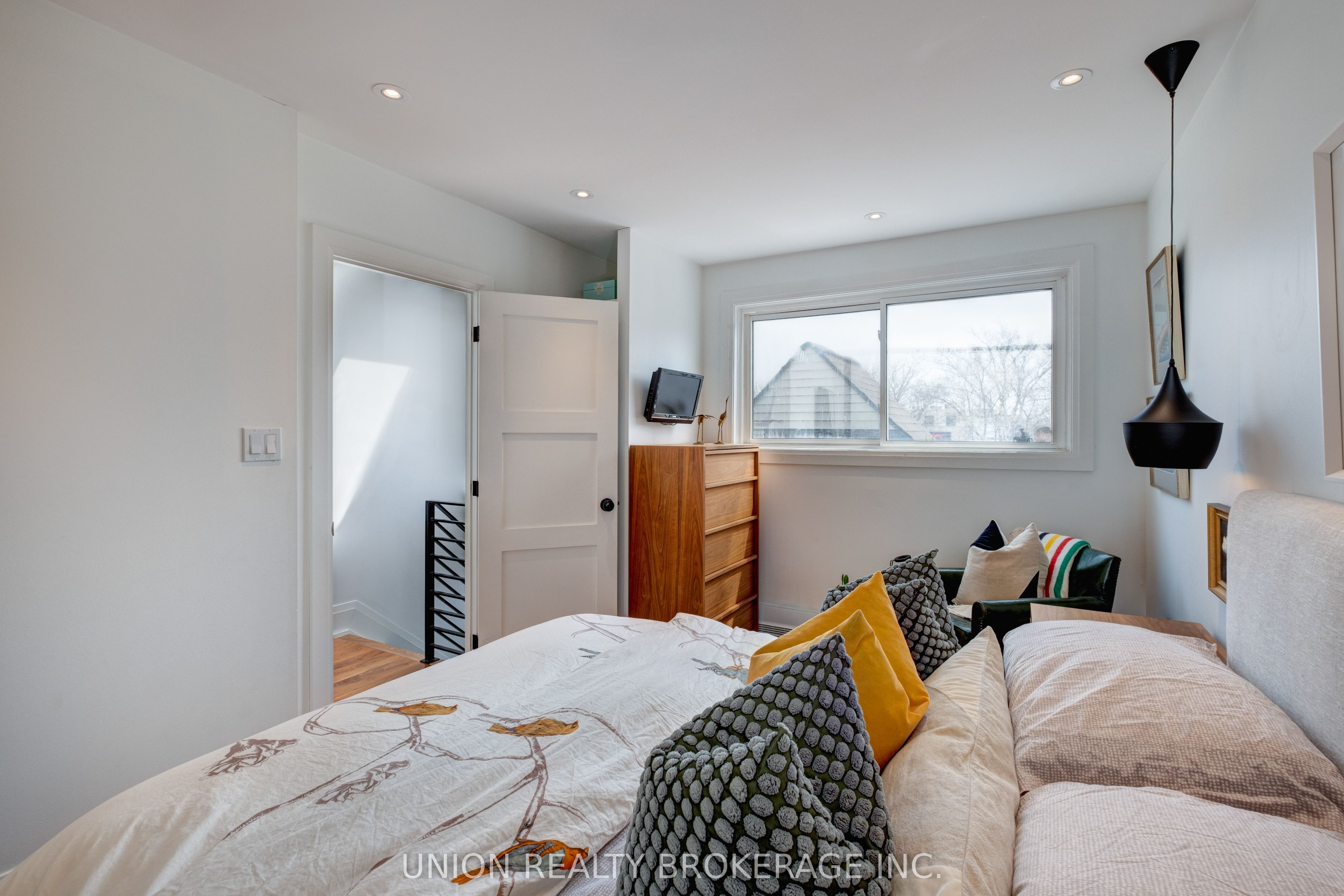 50 Battenberg Avenue, #4