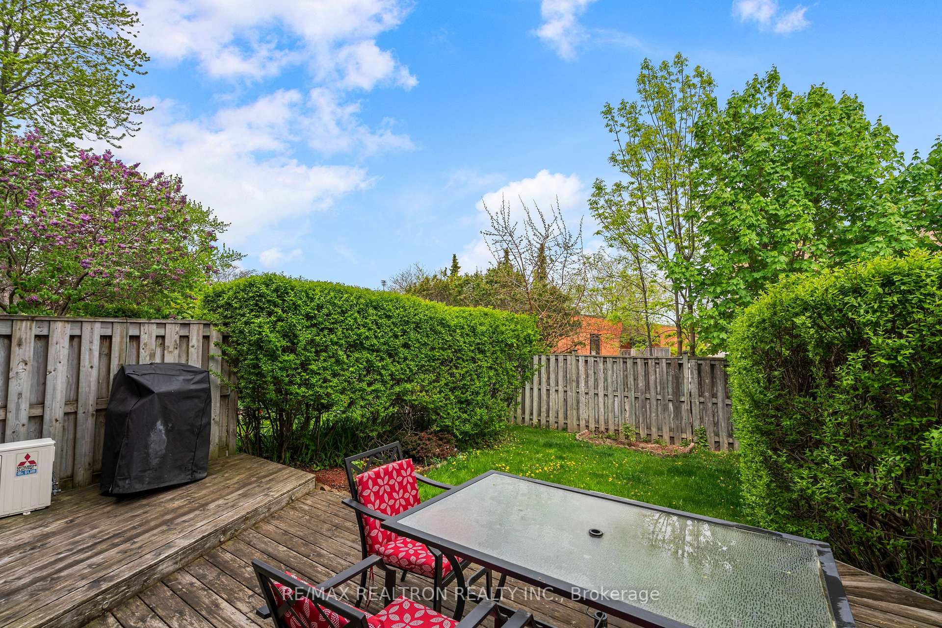 4 Bedrooms Condo at 19 Centennial Park, Toronto For sale