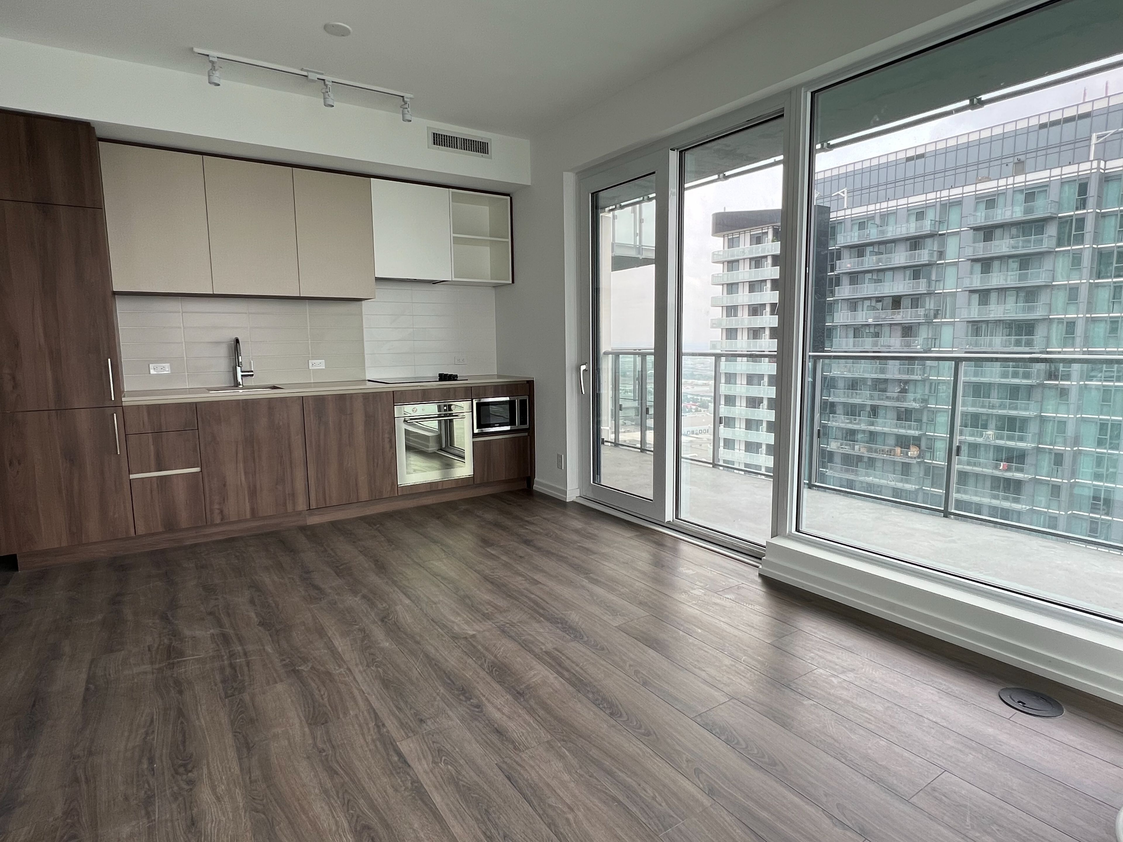 7890 Jane Street 3512