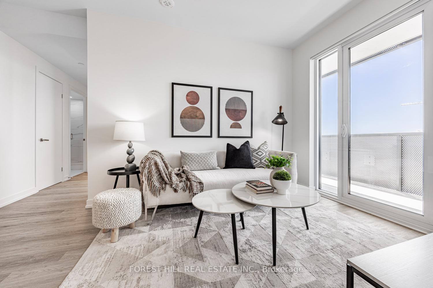 3 Bedrooms Condo at 55 Cooper, Toronto For sale