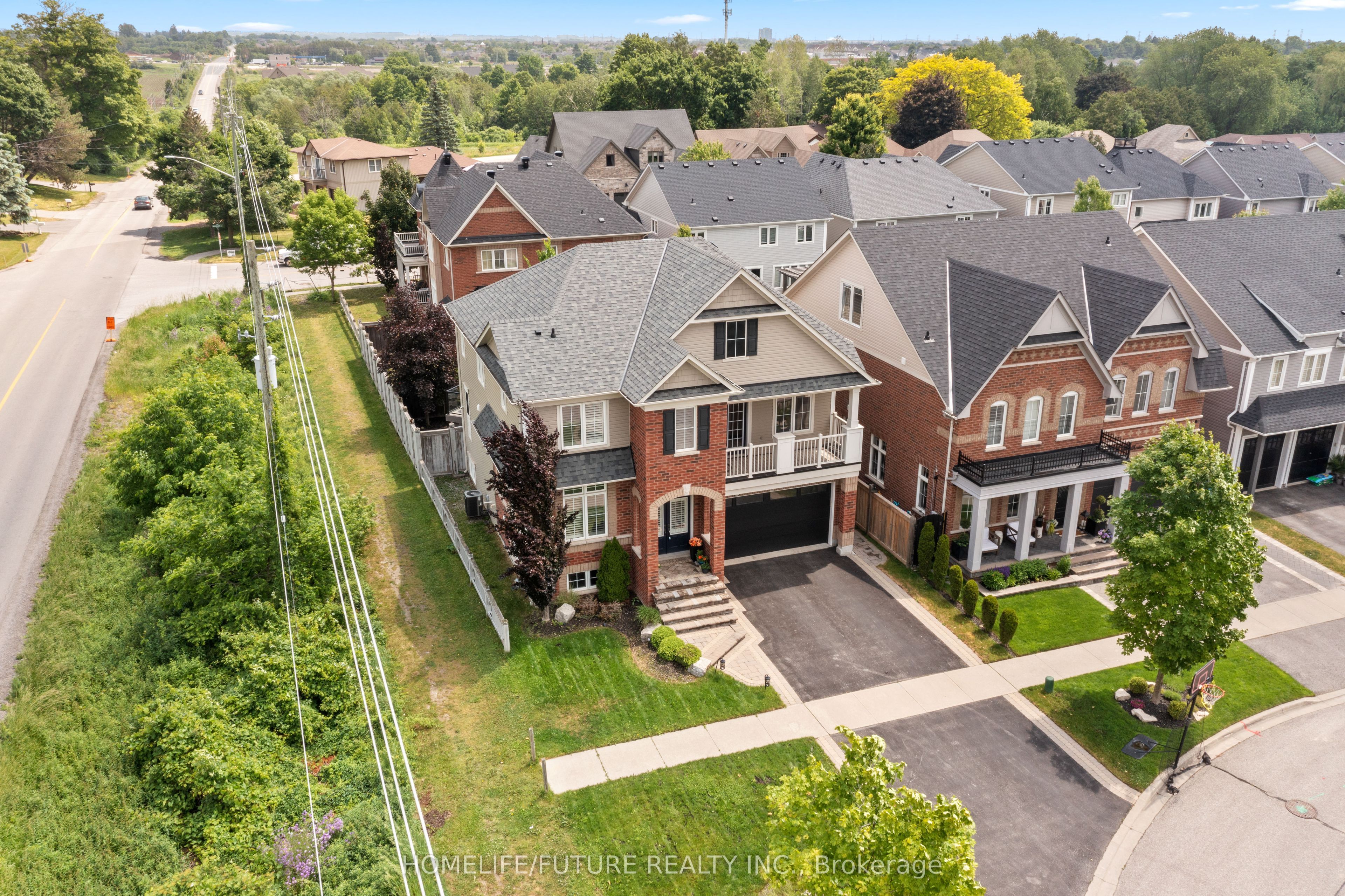 35 Bellhouse Place, Whitby Brooklin
