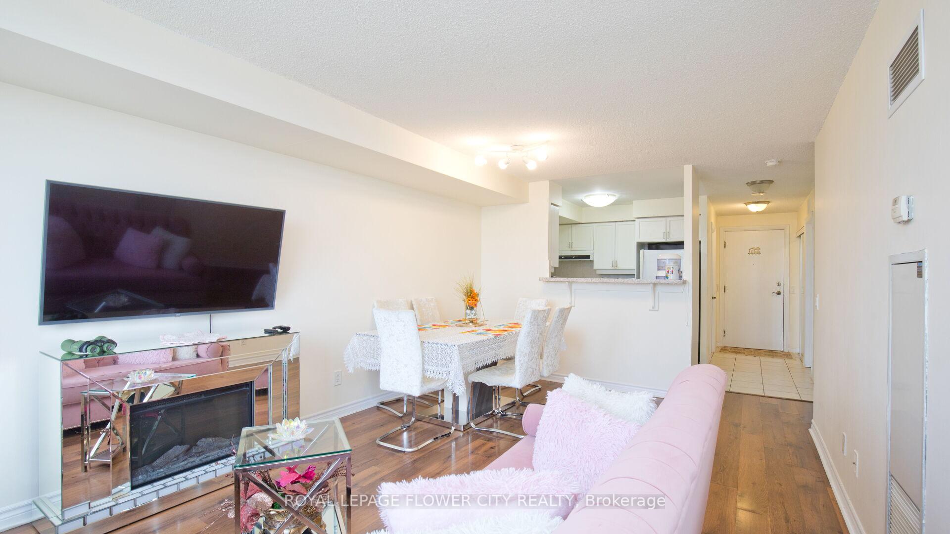 2 Bedrooms Condo at 700 Humberwood, Toronto For sale