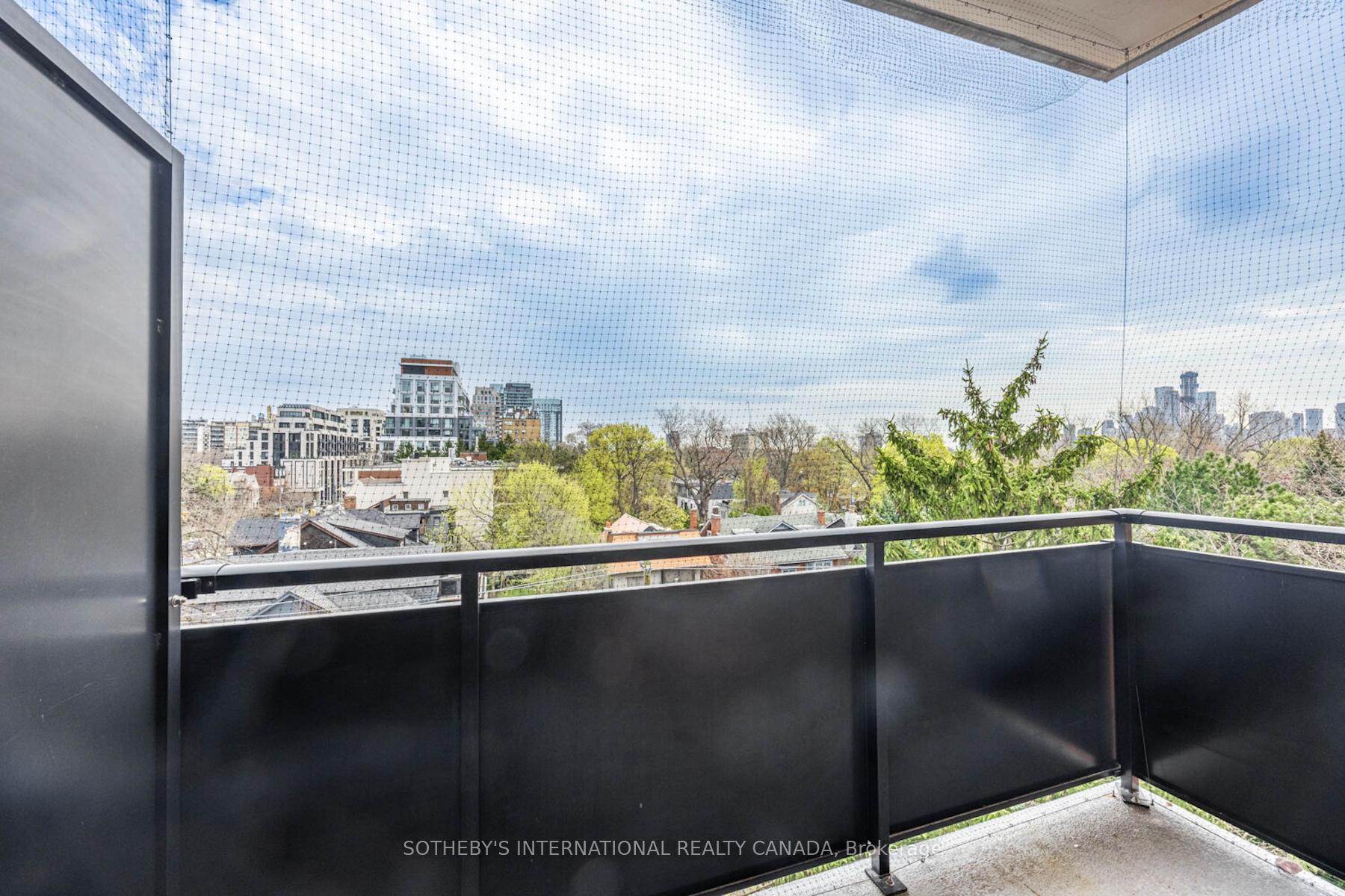 1 Bedroom Co-op at 78 Warren,  Toronto For sale