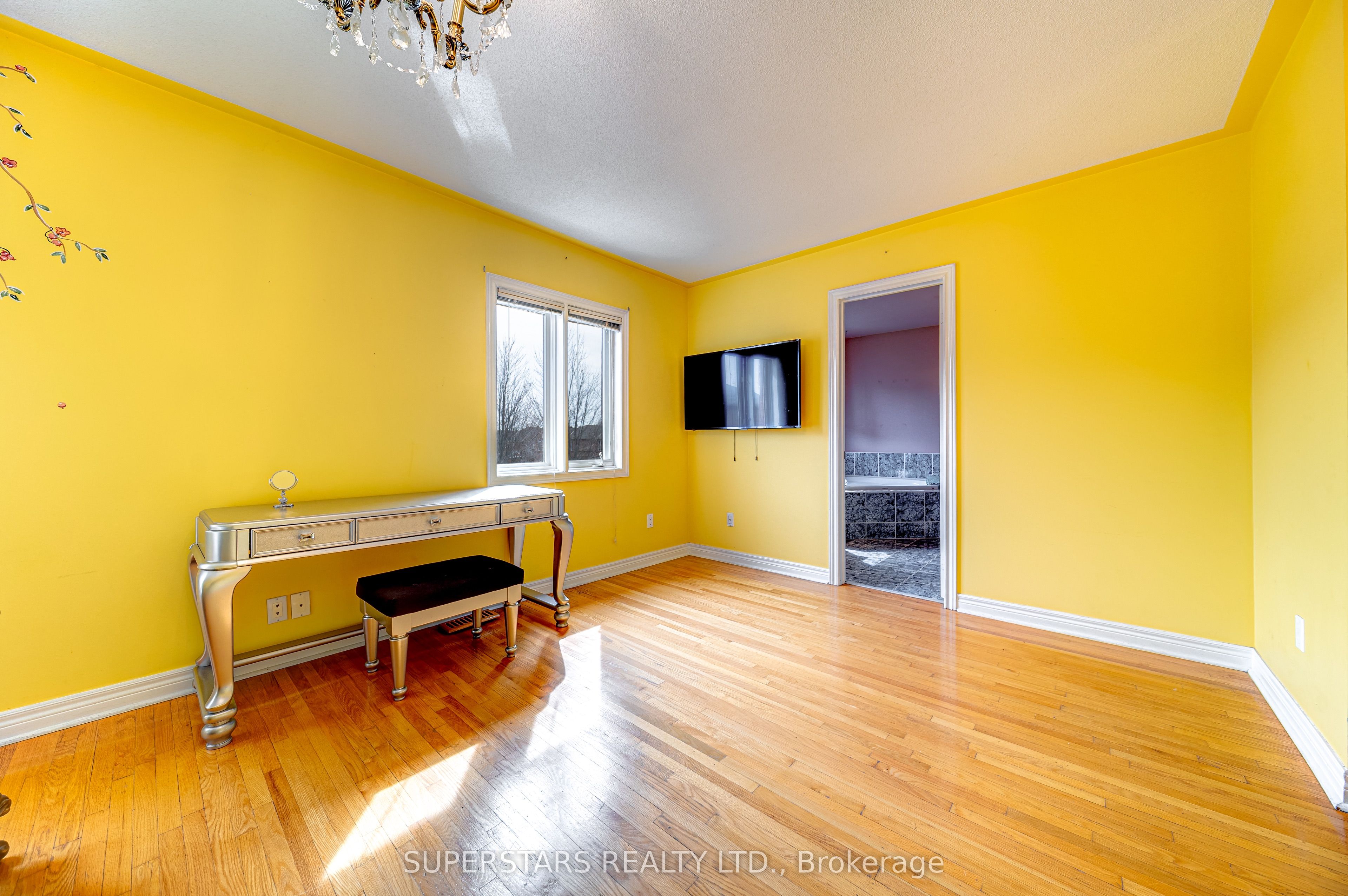 207 Frank Endean Road