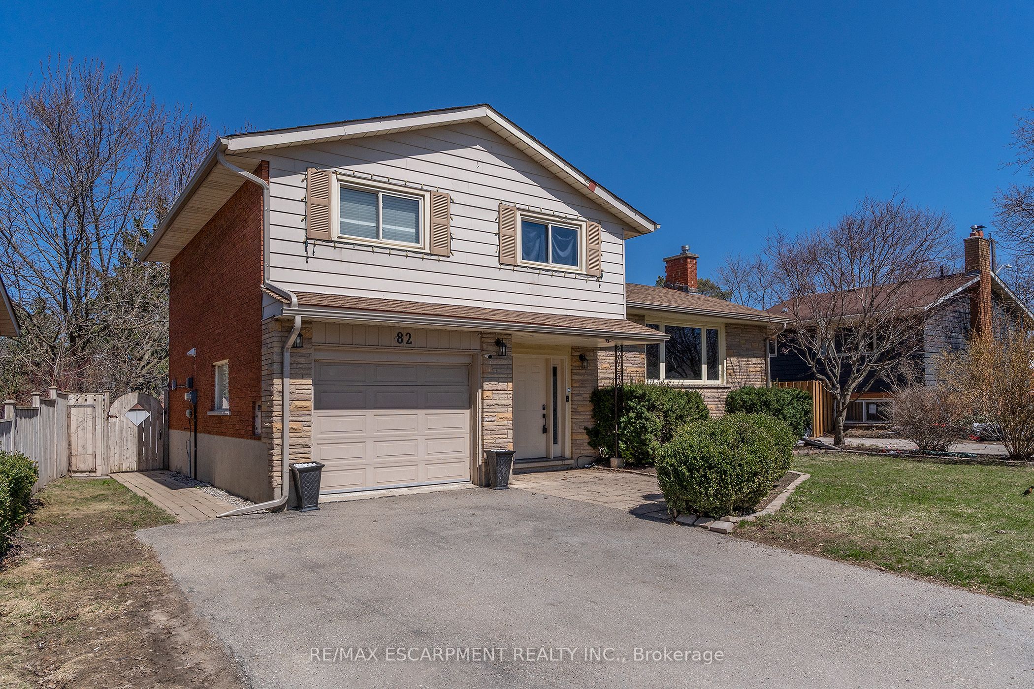 82 DREGER Avenue, Kitchener