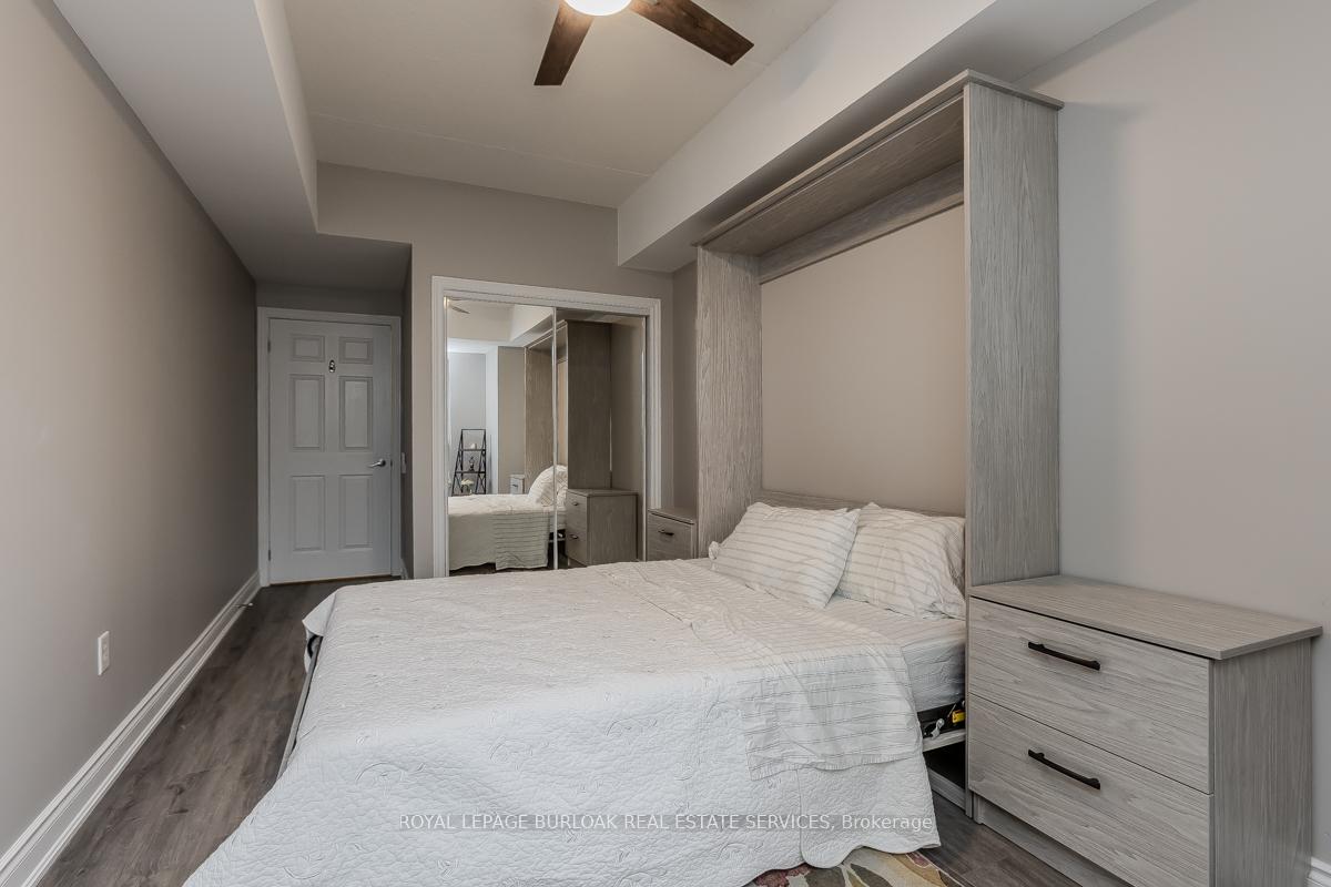 2 Bedrooms Condo at 2075 Amherst Heights, Burlington For sale