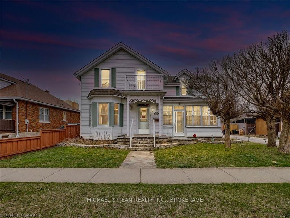 1225 Queenston