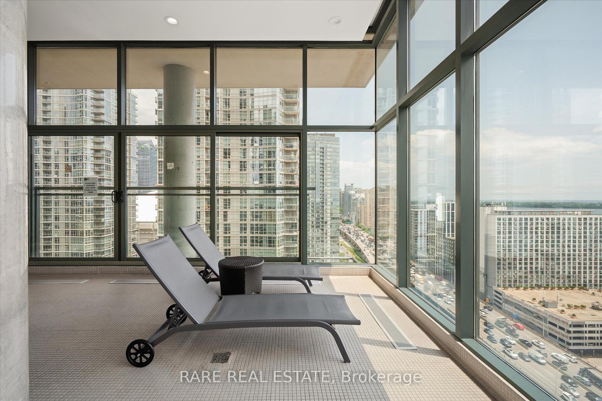 3 Bedrooms Condo at 11 Brunel, Toronto For sale