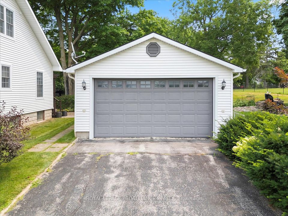 98 Bridge Street, Prince Edward County, ON K0K 2T0