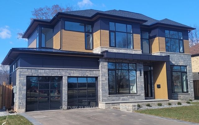 318 Tuck Drive, Burlington, ON L7L 2R3