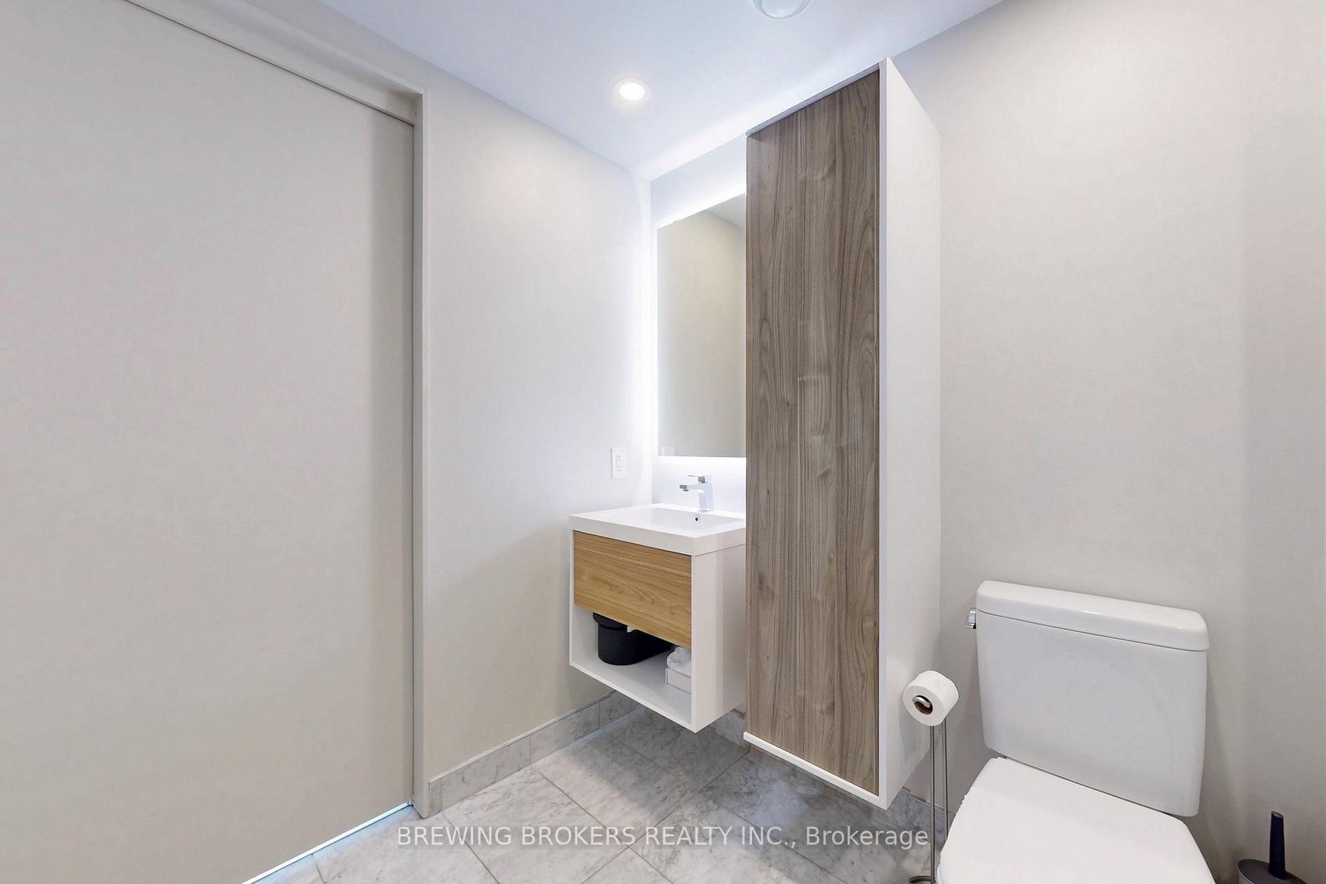 1 Bedroom Condo at 629 King St W, Toronto For sale