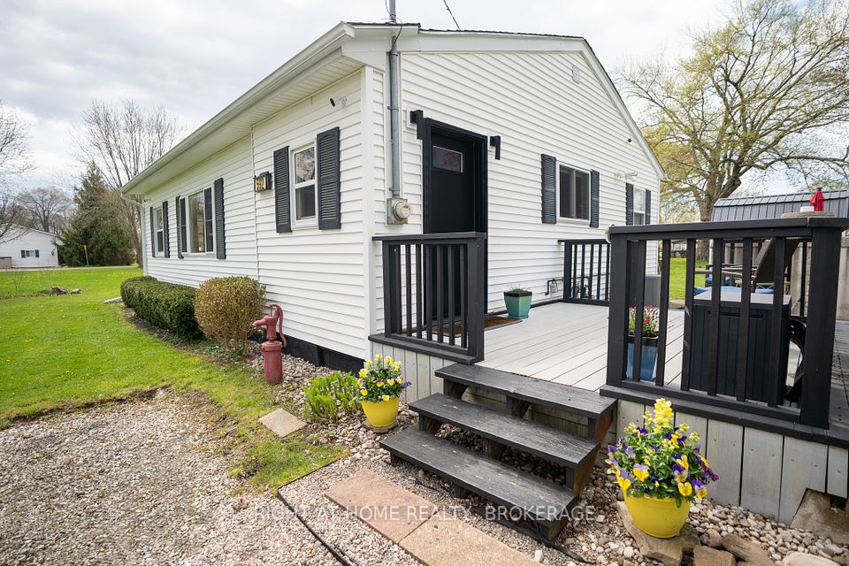 592 Cedar Bay Road, Port Colborne, ON L3K 5V3