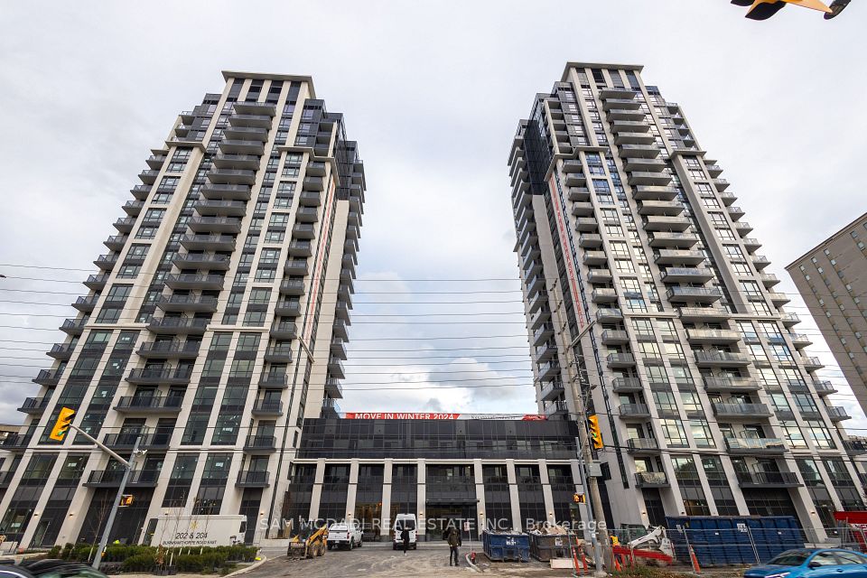 202 Burnhamthorpe