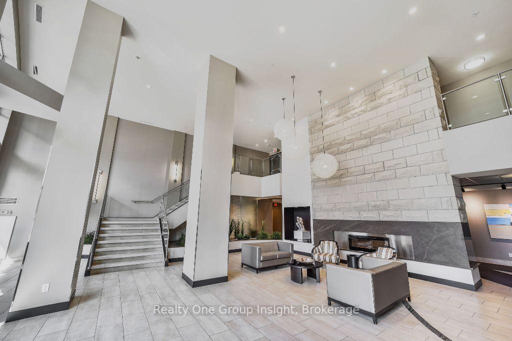 1 Bedroom Condo at 551 Maple,  Burlington For sale