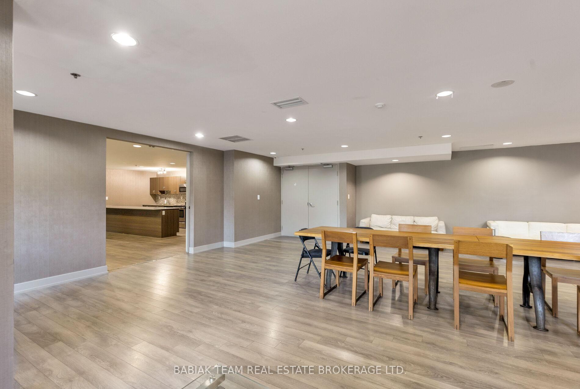 3 Bedrooms Condo at 816 Lansdowne, Toronto For sale
