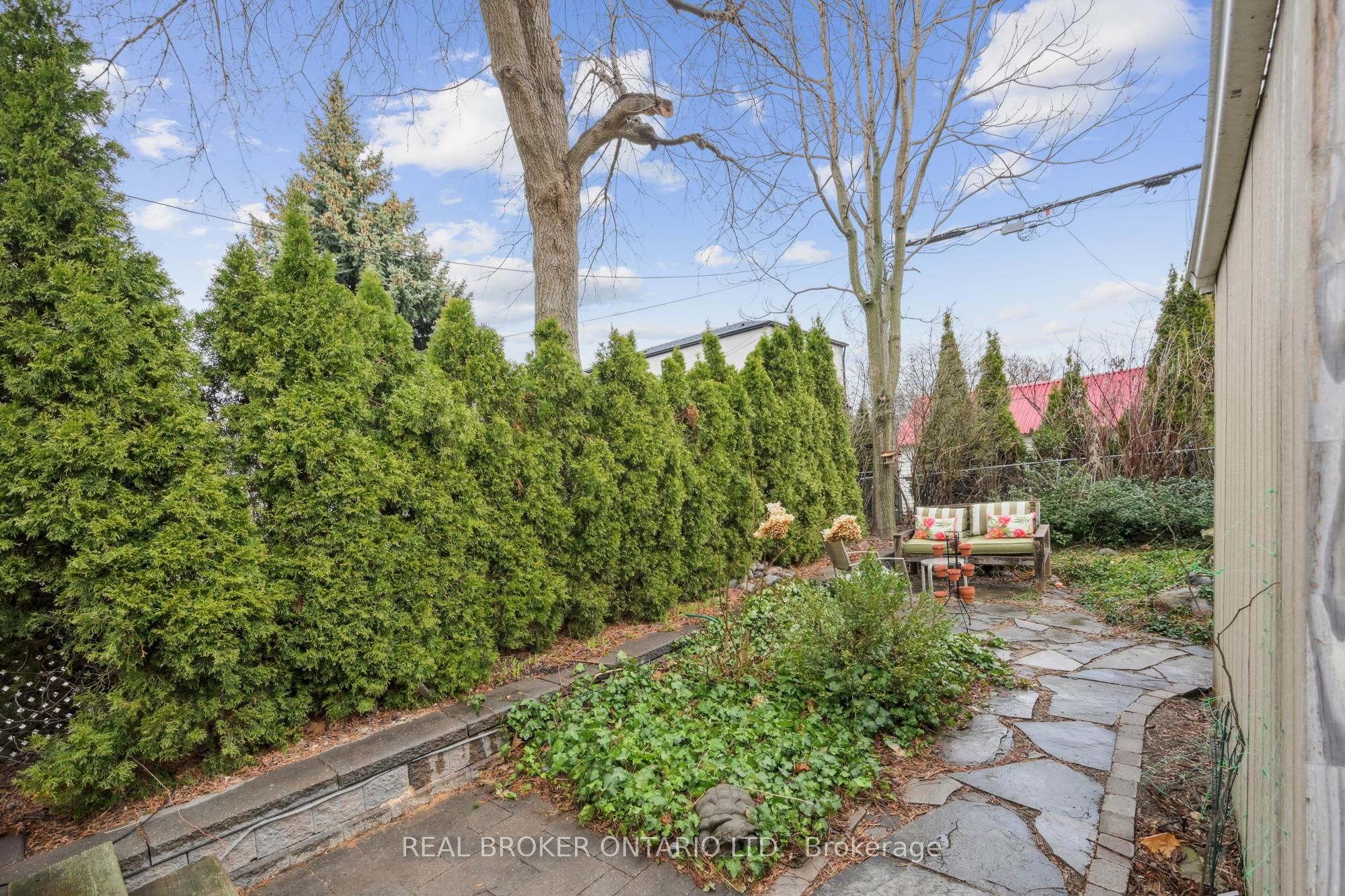 105 Wiley Avenue