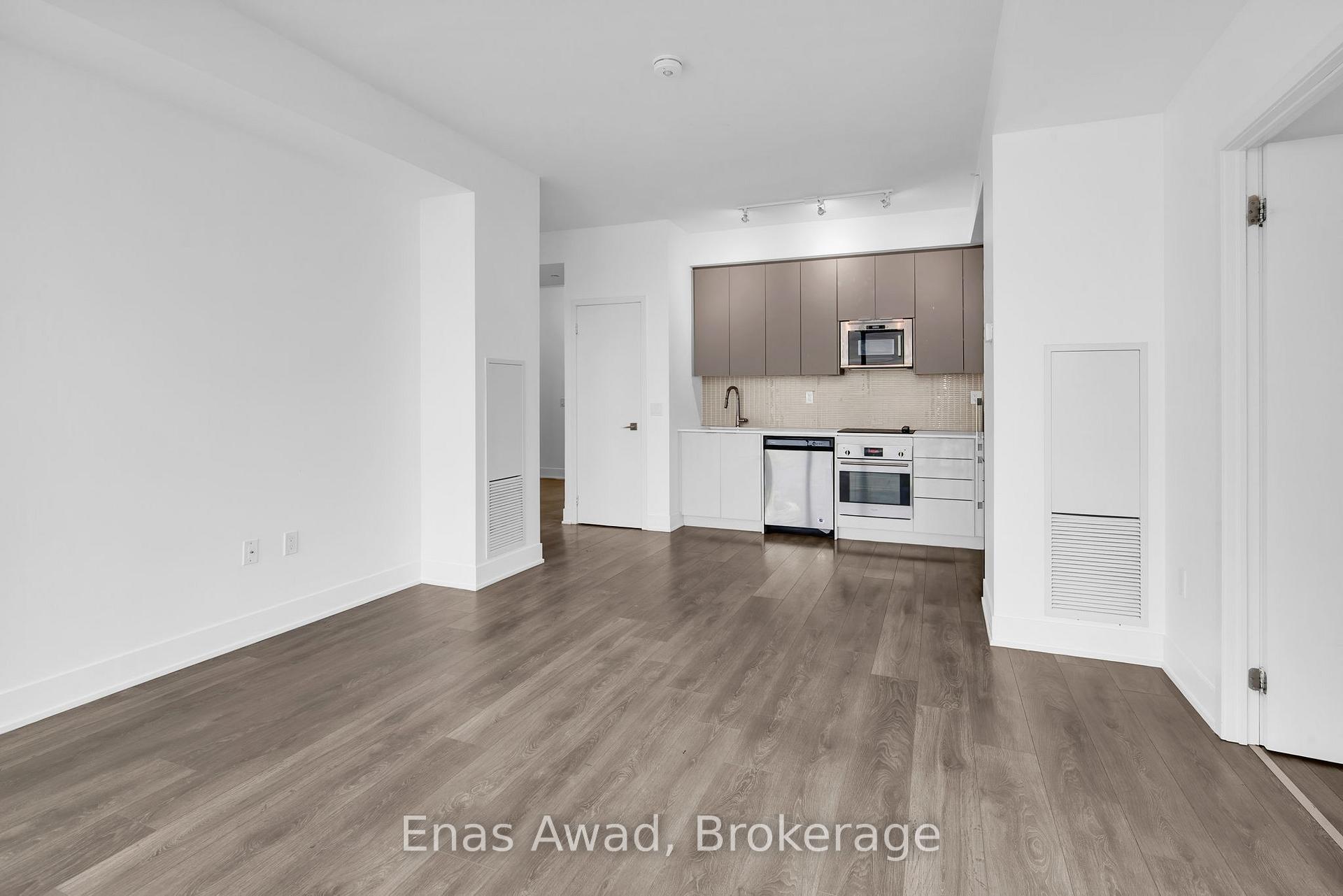 2 Bedrooms Condo at 2916 Highway 7,  Vaughan For sale