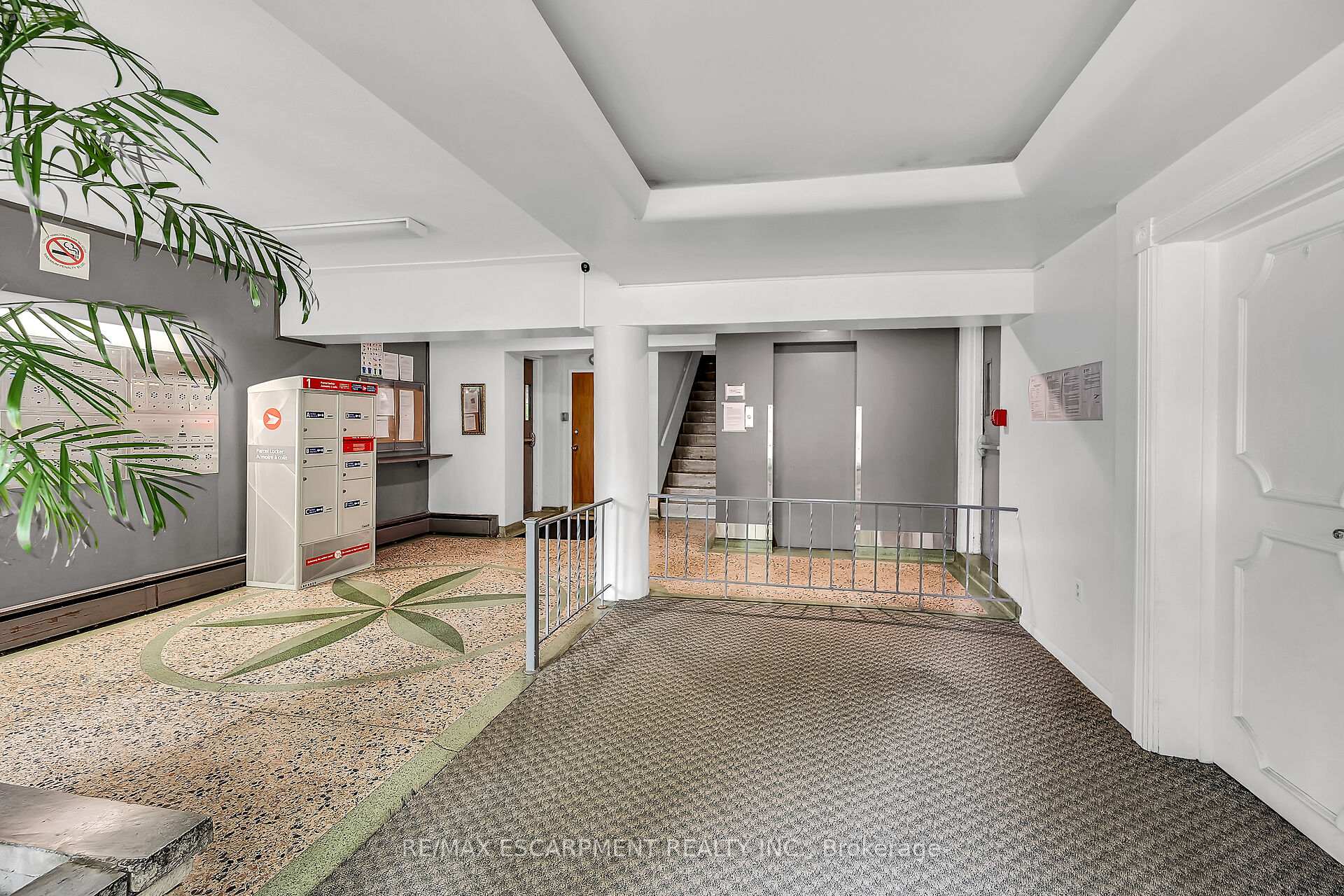 1 Bedroom Co-op at 40 Robinson, Hamilton For sale