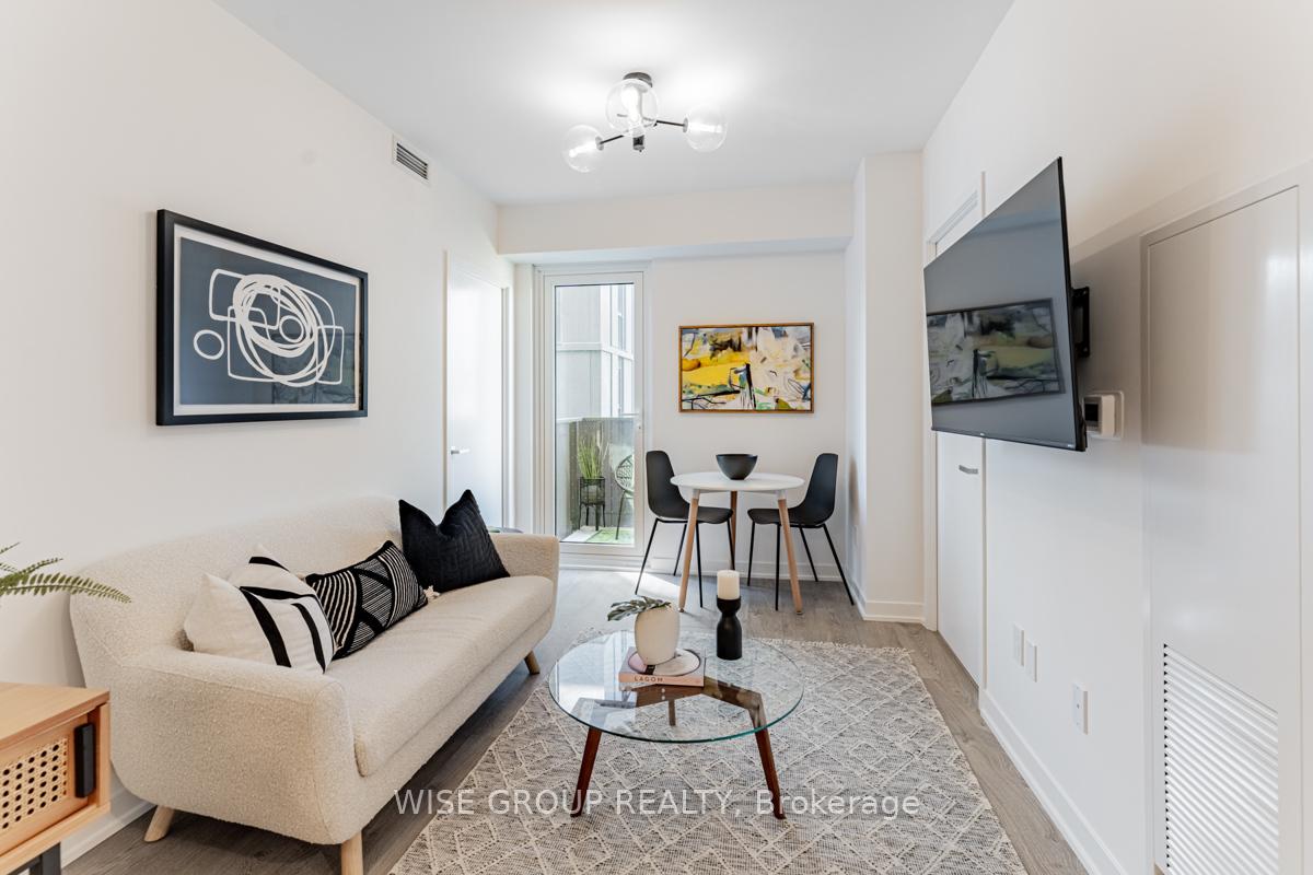 2 Bedrooms Condo at 500 Wilson,  Toronto For sale