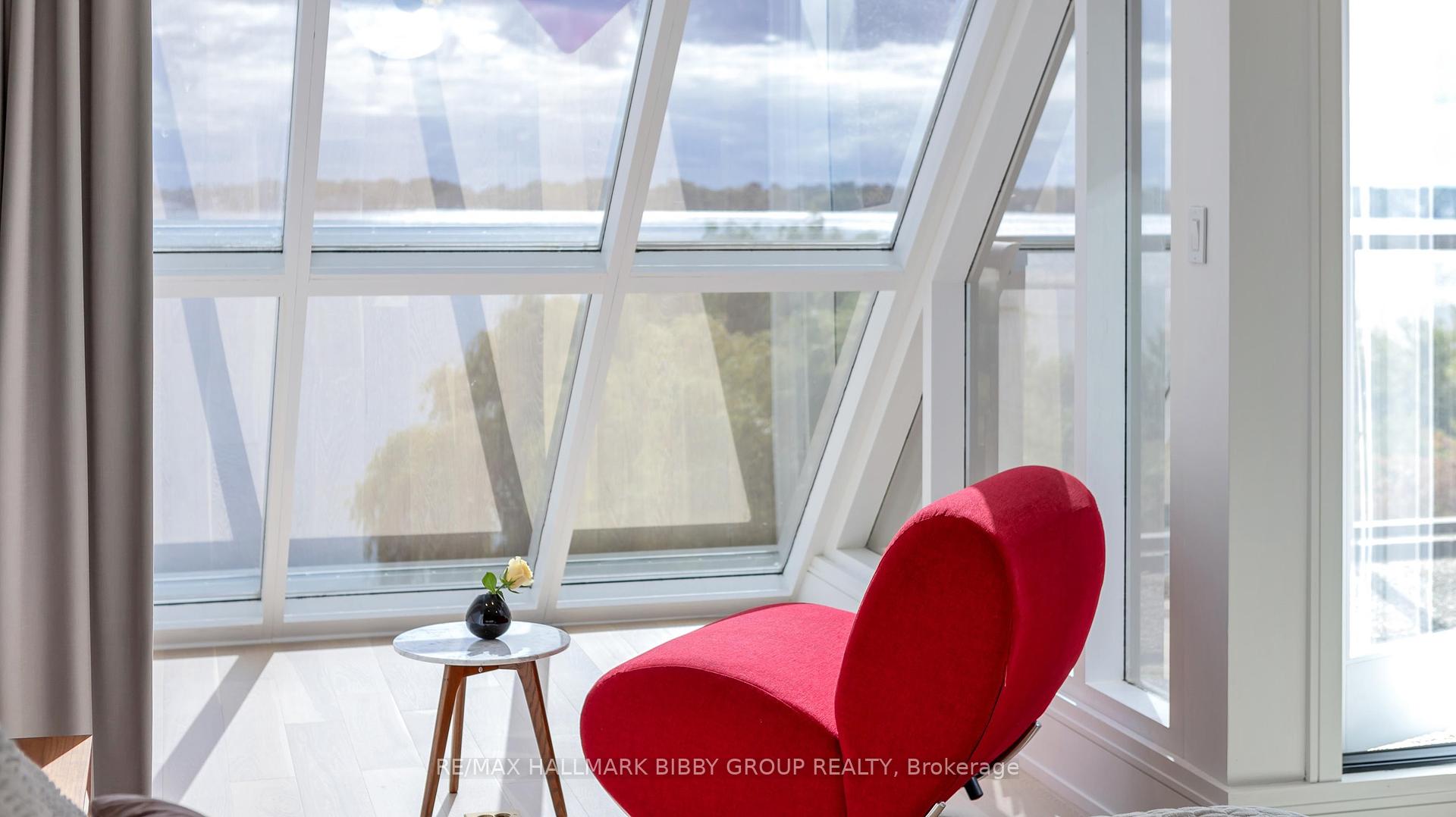 3 Bedrooms Condo at 99 Harbour, Toronto For sale