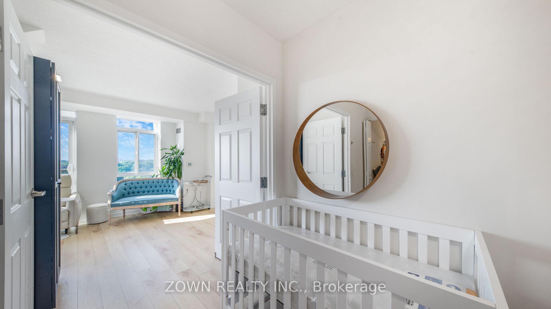 3 Bedrooms Condo at 15 Maplewood, Toronto For sale