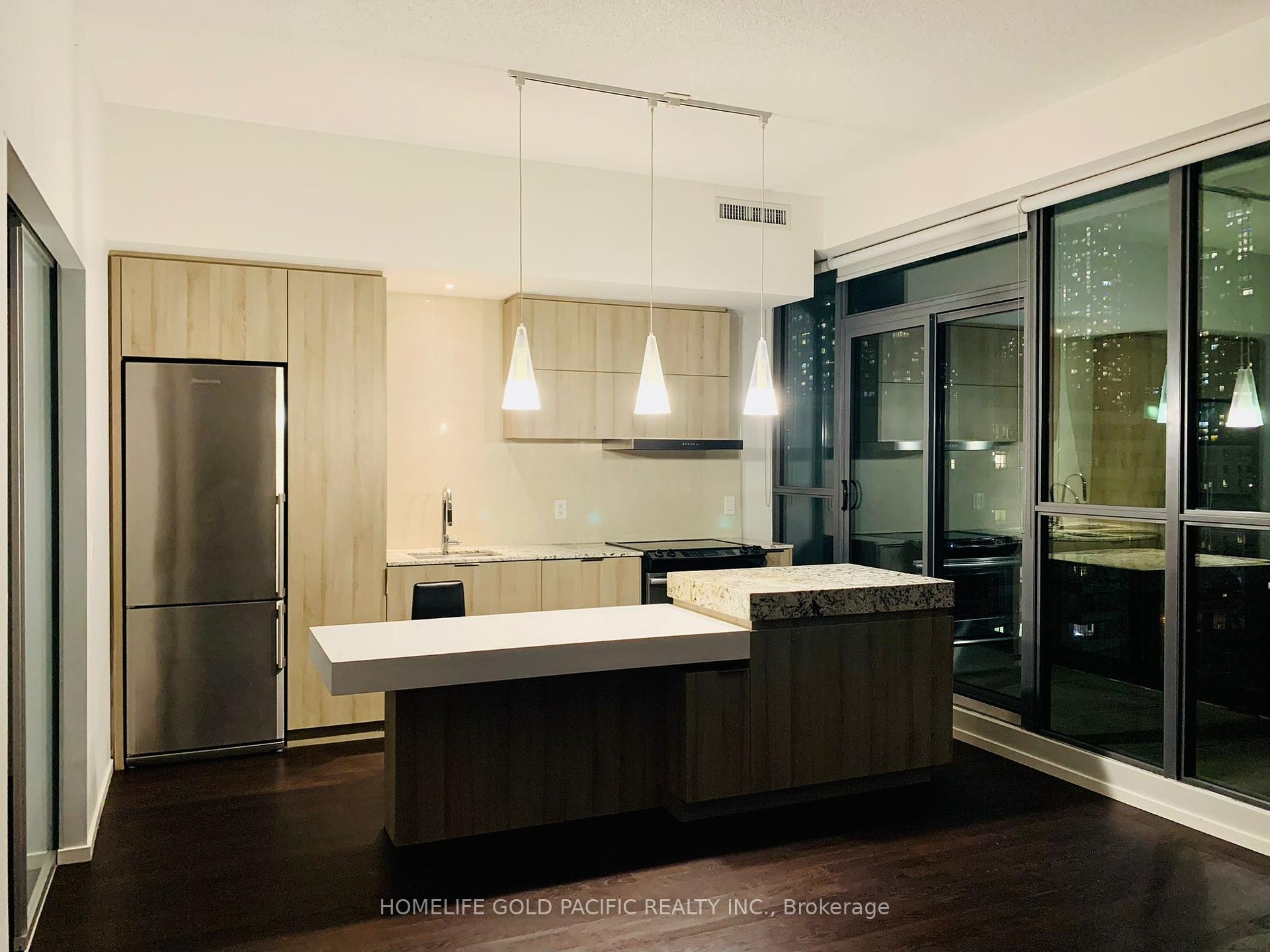 1 Bedroom Condo at 101 Charles, Toronto For sale
