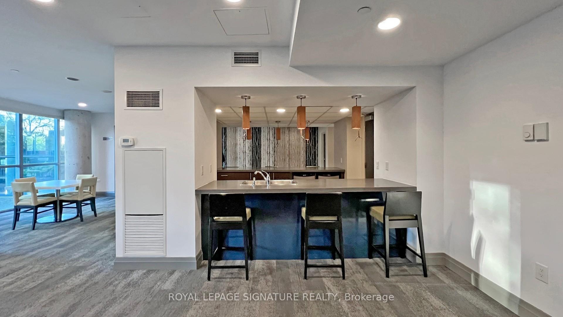 2 Bedrooms Condo at 25 Cole, Toronto For sale