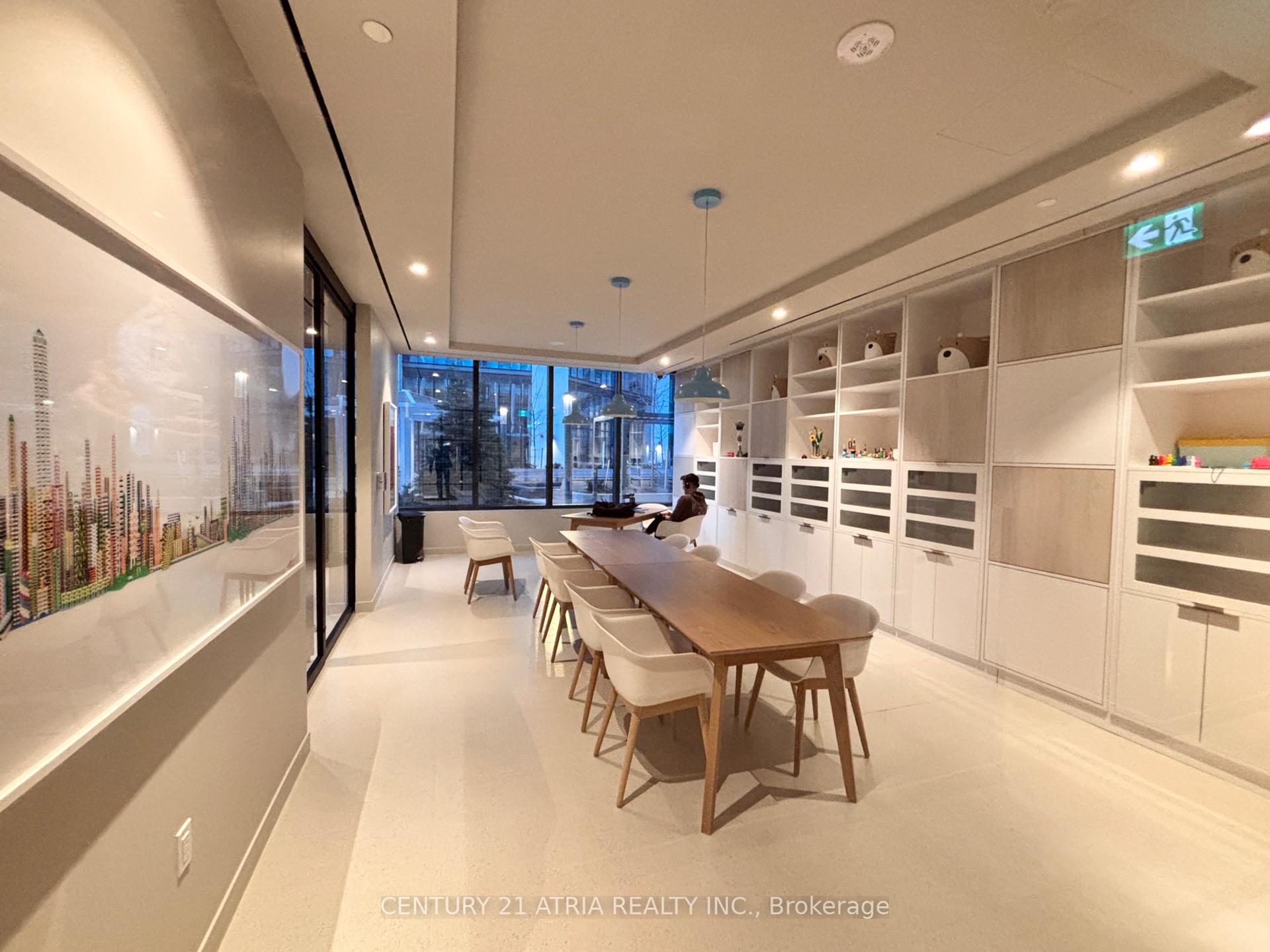 2 Bedrooms Condo at 55 Cooper, Toronto For sale